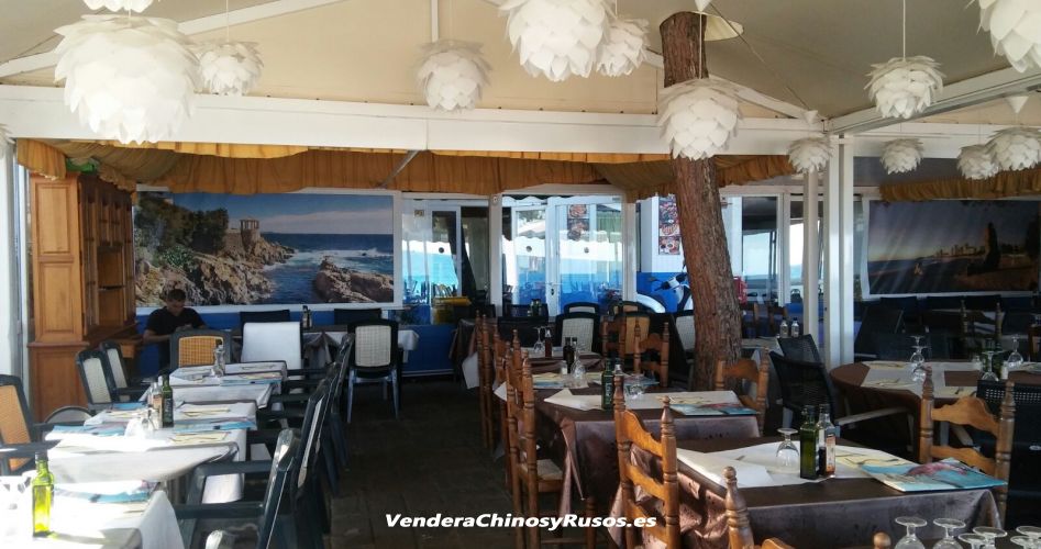 Restaurant primera línea de mar